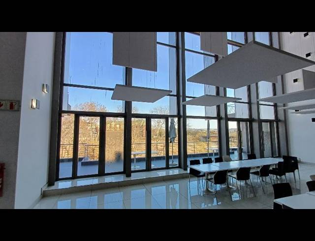 BUSINESS PROPERTY TO RENT IN DIE HOEWES